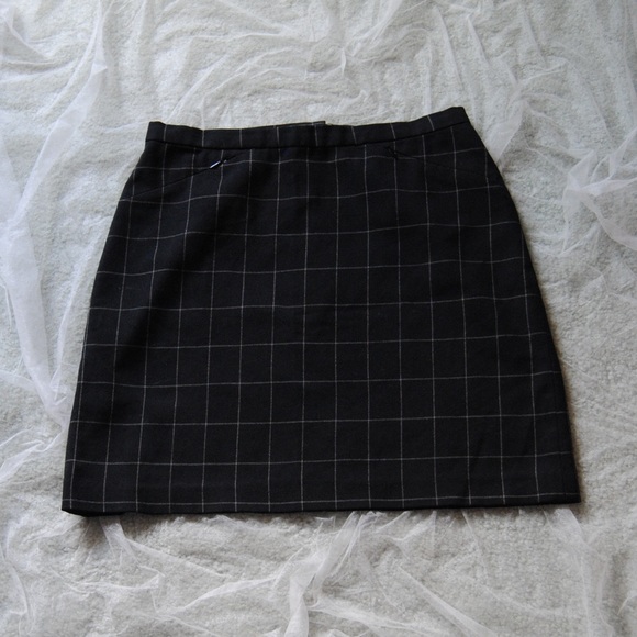 Black with White box print mini skirt - Picture 1 of 2